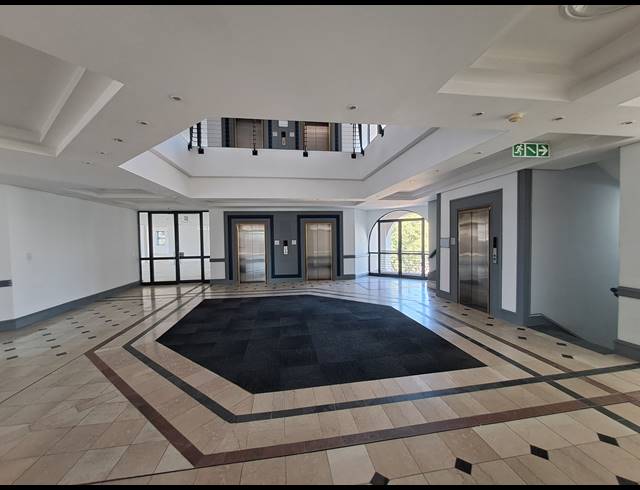 1,575M² OFFICE TO LET IN ILLOVO
